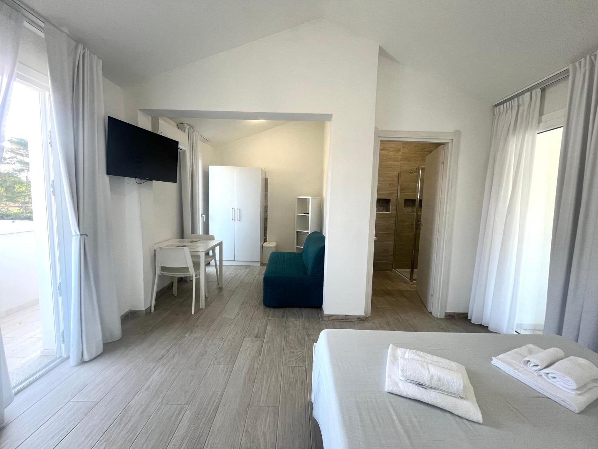 Case Vacanze "Bianco Mare" Porto Pino Room photo